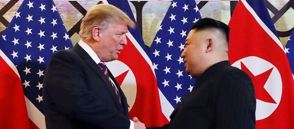 El presidente de EEUU, Donald Trump, y el líder norcoreano, Kim Jong-un - Sputnik Mundo