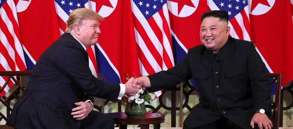 El presidente de EEUU, Donald Trump, y el líder norcoreano, Kim Jong-un - Sputnik Mundo