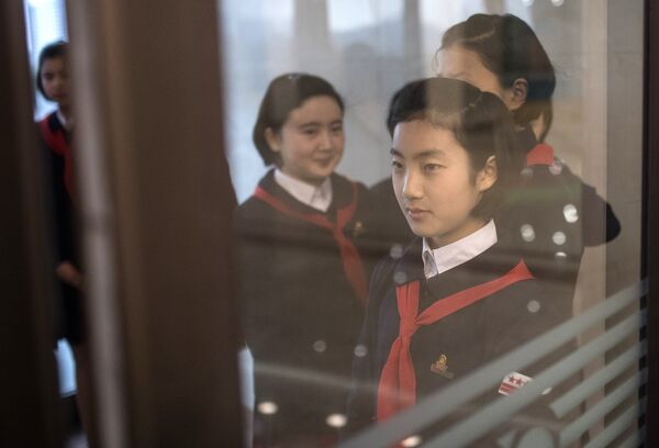 Alumnas norcoreanas - Sputnik Mundo