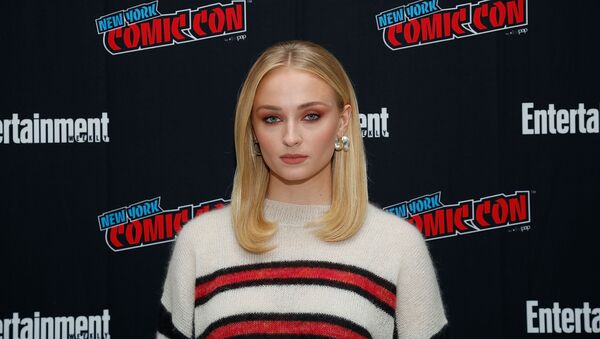 Sophie Turner, actriz británica - Sputnik Mundo