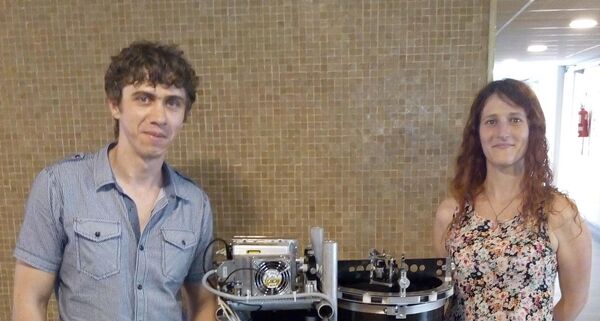 Nadia Barreiro y Ezequiel Pawelko, científicos argentinos que participaron en el desarrollo del lidar para facilitar la aeronavegacion en presencia de ceniza volcánica - Sputnik Mundo