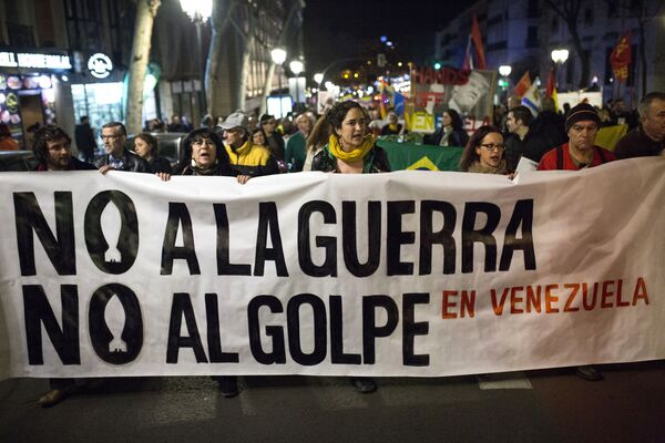 La manifestación en Madrid a favor de Maduro La manifestación en Madrid a favor de Maduro - Sputnik Mundo