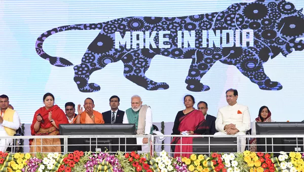 La inauguración de la fábrica que producirá el AK-203 de Kalashnikov en la India