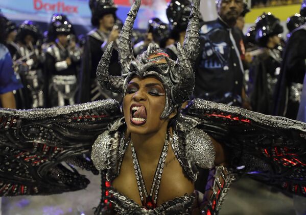 ¡Carnaval! Brasil vuelve a vibrar a ritmo de samba - Sputnik Mundo