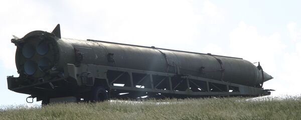 Misil balístico R-12 en Cuba - Sputnik Mundo