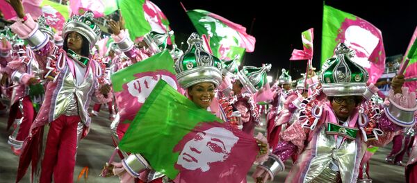 Una escuela de samba dedica el homenaje a Marielle Franco durante el Carnaval - Sputnik Mundo