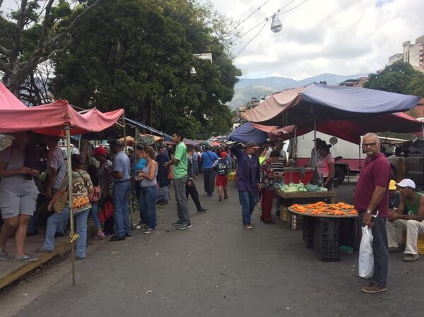 Un mercado de Caracas durante el feriado de Carnaval - Sputnik Mundo