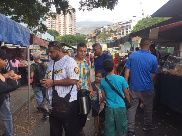 Un mercado de Caracas durante el feriado de Carnaval - Sputnik Mundo