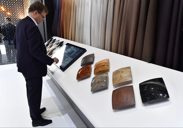 Aurus Senat en el Salón del Automóvil de Ginebra - Sputnik Mundo