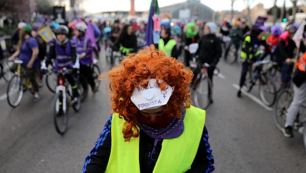 La huelga feminista en España - Sputnik Mundo