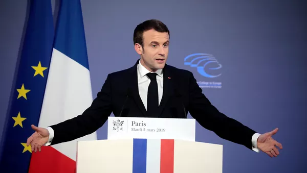 Emmanuel Macron, presidente de Francia - Sputnik Mundo