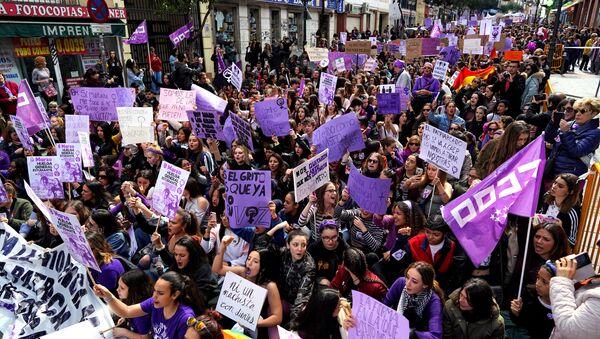 La marcha de las mujeres en Madrid - Sputnik Mundo