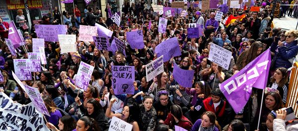 La marcha de las mujeres en Madrid - Sputnik Mundo