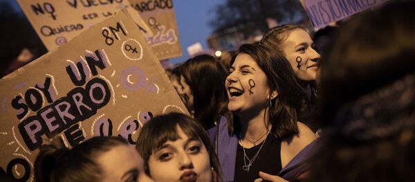La marcha de las mujeres en Madrid - Sputnik Mundo