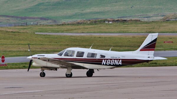 Una avioneta Piper PA - Sputnik Mundo