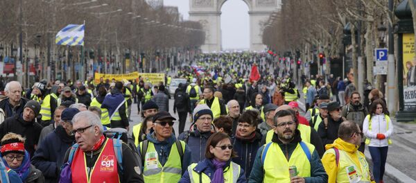 Las protestas de 'chalecos amarillos' en Francia - Sputnik Mundo