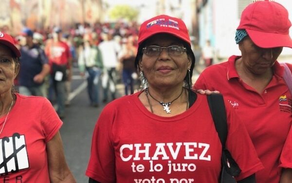 Marcha chavista en Caracas - Sputnik Mundo