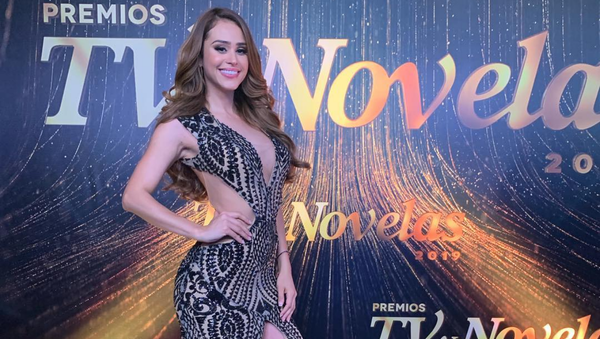 Yanet García, presentadora de Televisa - Sputnik Mundo