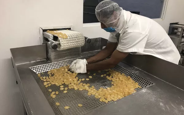 Fabricación de productos de la marca 'La Tía Trini' Fabricación de productos de la marca 'La Tía Trini' - Sputnik Mundo