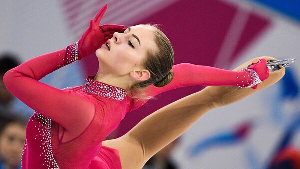 Una patinadora de Letonia en la Universiada 2019 en Rusia - Sputnik Mundo