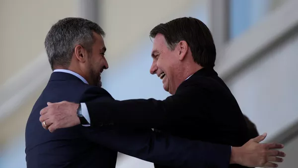 El presidente de Paraguay, Mario Abdo Benítez y el presidente de Brasil, Jair Bolsonaro El presidente de Paraguay, Mario Abdo Benítez y el presidente de Brasil, Jair Bolsonaro