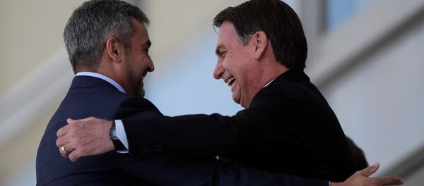 El presidente de Paraguay, Mario Abdo Benítez y el presidente de Brasil, Jair Bolsonaro - Sputnik Mundo