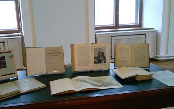 Algunos de los libros expuestos - Sputnik Mundo