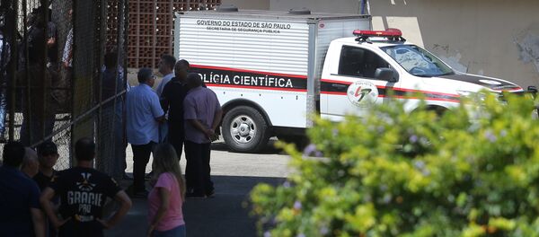 Policía cerca de la escuela en Suzano tras el tiroteo - Sputnik Mundo