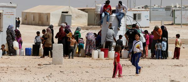 Un campo de refugiados en Siria Un campo de refugiados en Siria - Sputnik Mundo