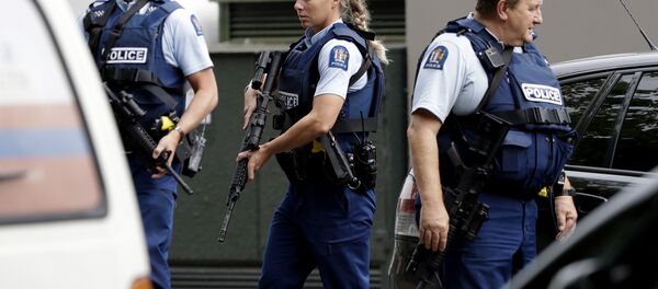 La policía en el lugar del tiroteo en Nueva Zelanda - Sputnik Mundo