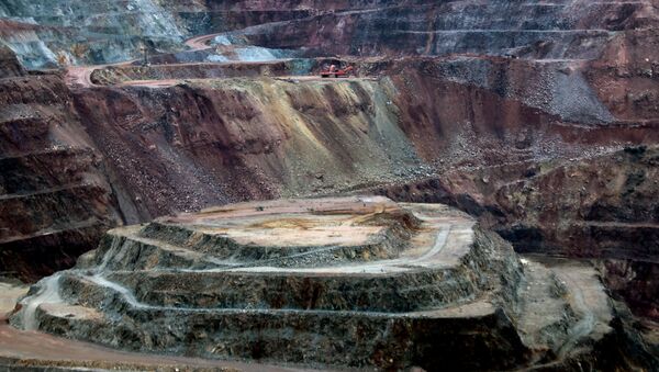 Vista de la mina de oro canadiense Goldcorp en el complejo Los Filos en Carrizalillo, Estado de Guerrero, México - Sputnik Mundo