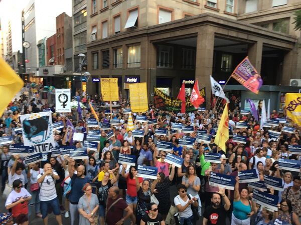 Un acto en memoria de Marielle Franco en Brasil - Sputnik Mundo