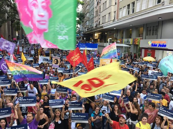 Un acto en memoria de Marielle Franco en Brasil - Sputnik Mundo
