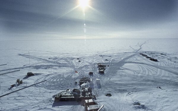 La estación Vostok en 1957 en la Antártida - Sputnik Mundo