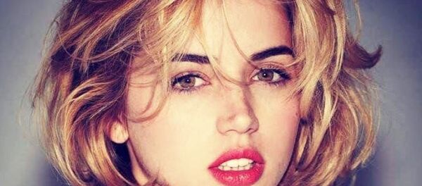 La cubana Ana de Armas, posa como Marilyn Monroe La cubana Ana de Armas, posa como Marilyn Monroe - Sputnik Mundo