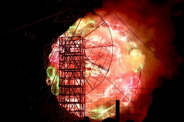 Los fuegos artificiales de Tultepec, México - Sputnik Mundo