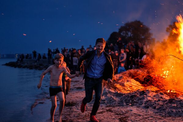 Cuáles son los países más felices del mundo - Sputnik Mundo