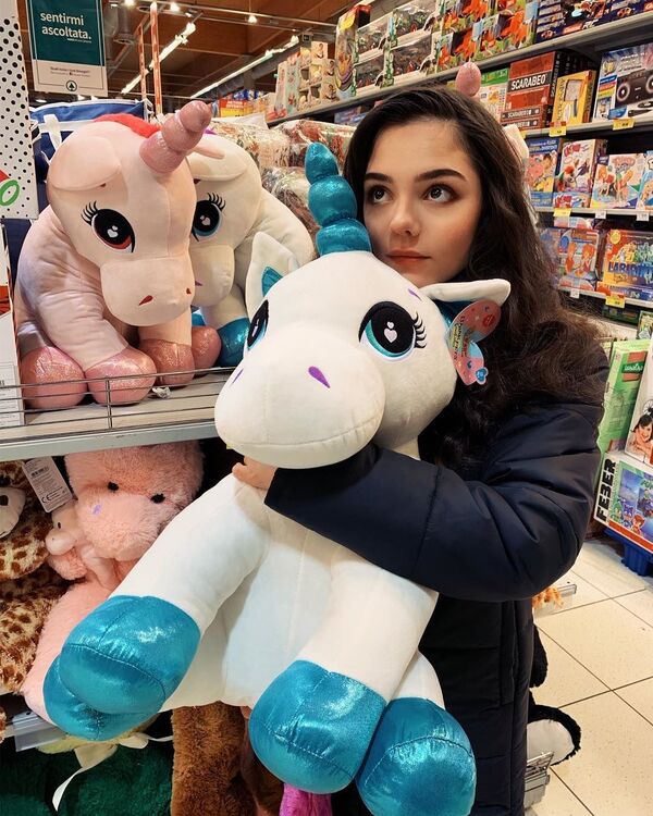 Las más bellas competidoras del Mundial de Patinaje Artístico - Sputnik Mundo