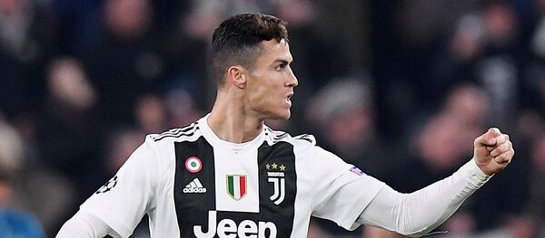 Cristiano Ronaldo, delantero del Juventus de Turín, durante el partido con Atlético de Madrid - Sputnik Mundo