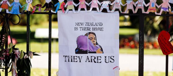 El homenaje a las víctimas del tiroteo en Chistchurch, Nueva Zelanda - Sputnik Mundo