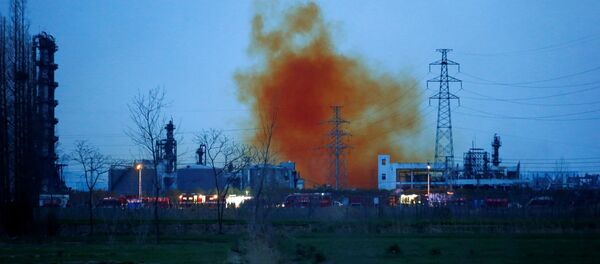 La explosión en la planta química Tianjiayi en China - Sputnik Mundo
