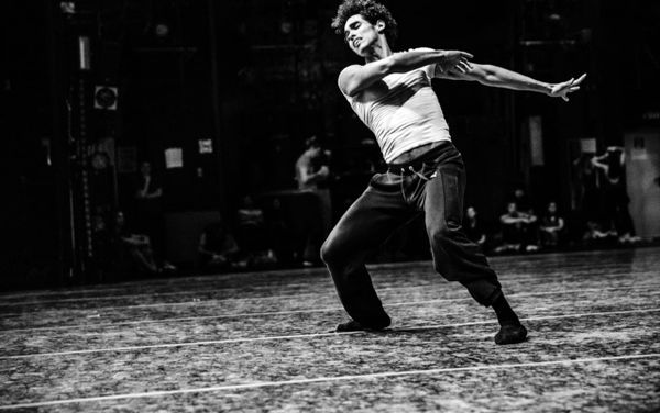 Bailarín Diego Calderón Armién Bailarín Diego Calderón Armién - Sputnik Mundo