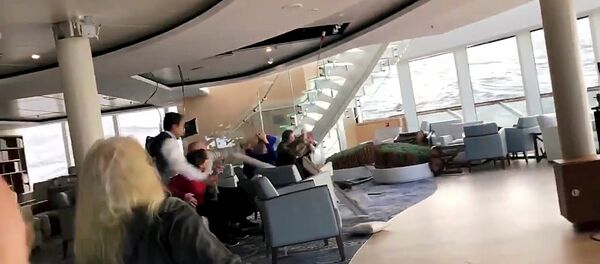 El crucero Viking Sky queda a la deriva después de una falla de motor - Sputnik Mundo