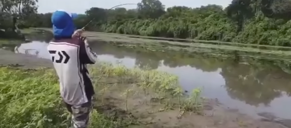 Cómo pescar un cocodrilo… y no morir en el intento - Sputnik Mundo