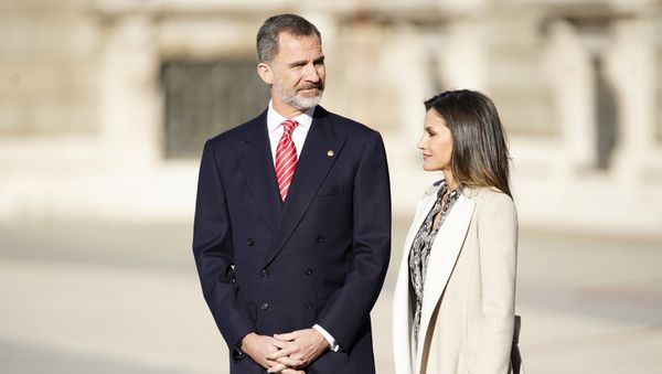 El rey Felipe VI de España y la reina Letizia El rey Felipe VI de España y la reina Letizia - Sputnik Mundo