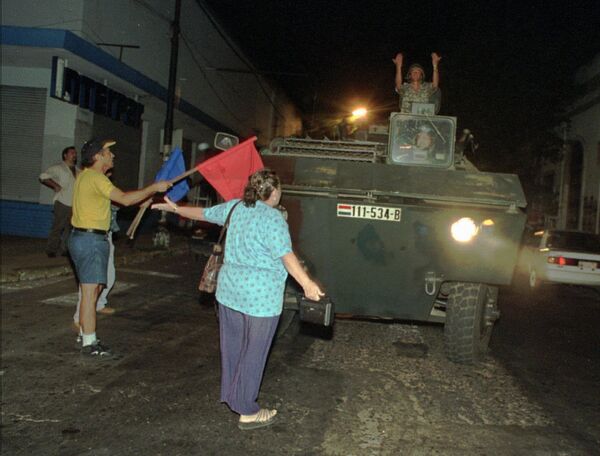 Imágenes de la represión en el Marzo Paraguayo, en Asunción, en 1999 Imágenes de la represión en el Marzo Paraguayo, en Asunción, en 1999 - Sputnik Mundo