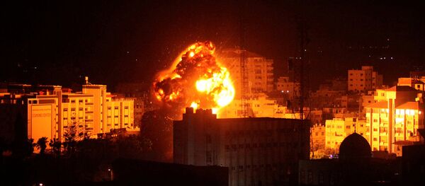 Ataque israelí en Franja de Gaza - Sputnik Mundo