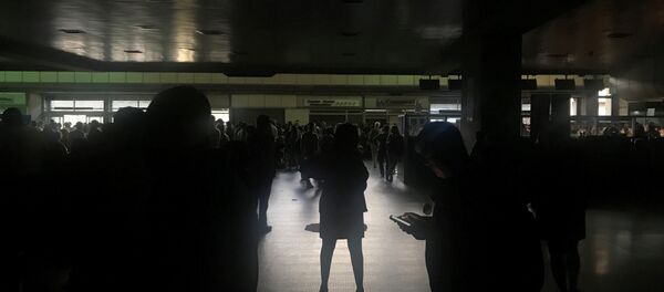 Aeropuerto internacional Simón Bolívar durante el apagón en Caracas, Venezuela - Sputnik Mundo