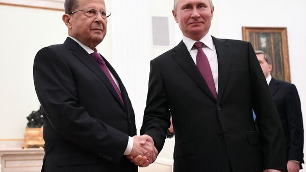 El presidente libanés, Michel Aoun, y el presidente de Rusia, Vladímir Putin El presidente libanés, Michel Aoun, y el presidente de Rusia, Vladímir Putin - Sputnik Mundo