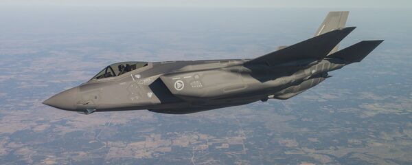 Un caza F-35 (archivo) - Sputnik Mundo